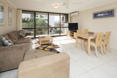 Burleigh Palms Holiday Apartments - Accommodation Sunshine Coast 15