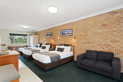 Coopers Colonial Motel - Accommodation Sunshine Coast 16