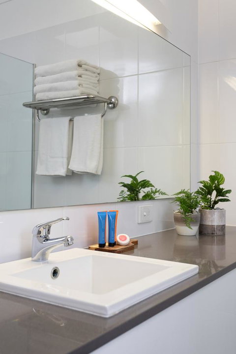 Coopers Colonial Motel - Accommodation Sunshine Coast 18