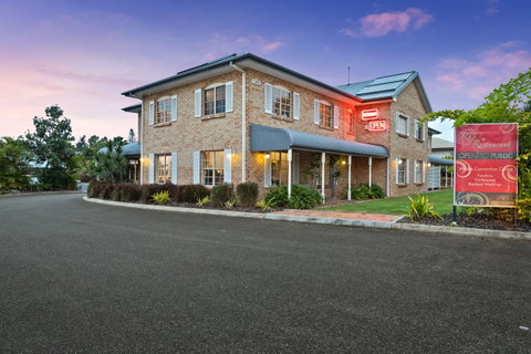 Coopers Colonial Motel - Accommodation Sunshine Coast 0