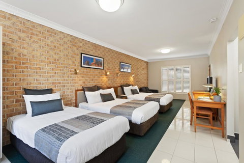 Coopers Colonial Motel - Accommodation Sunshine Coast 9