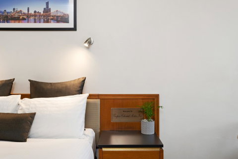 Coopers Colonial Motel - Accommodation Sunshine Coast 4