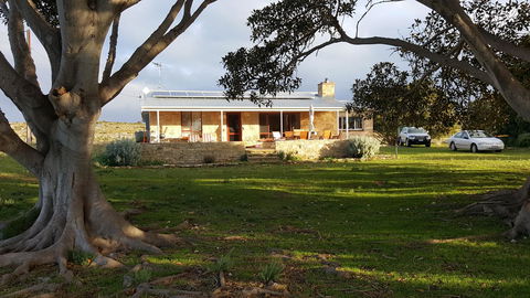 Ratcliff Cottage - Accommodation Sunshine Coast 1