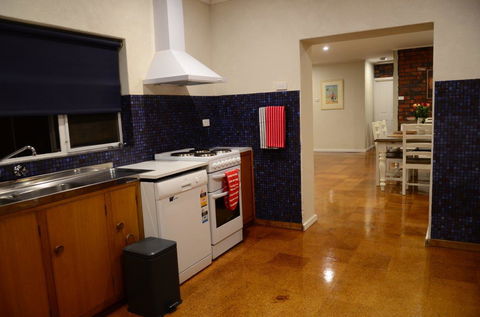 Ratcliff Cottage - Accommodation Sunshine Coast 18