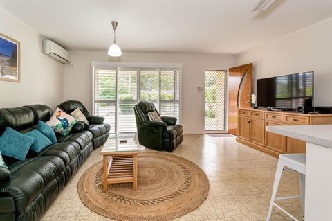 Lowset Sweetie, Central To Everything - Partridge St, Bongaree - Accommodation Sunshine Coast 5
