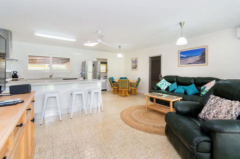Lowset Sweetie, Central To Everything - Partridge St, Bongaree - Accommodation Sunshine Coast 9