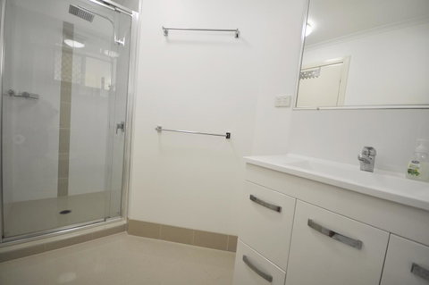 Ocean Wave - Accommodation Sunshine Coast 14