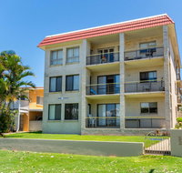 Enjoy the sea breezes from the balcony - Boyd St Woorim - Accommodation Sunshine Coast