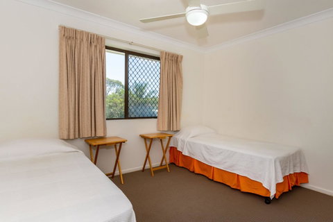 Spacious Unit Overlooking Moreton Bay - Boyd St, Woorim - Accommodation Sunshine Coast 2