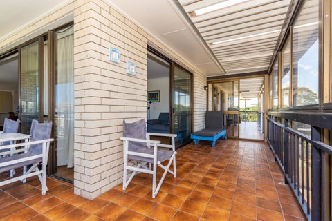 Spacious Unit Overlooking Moreton Bay - Boyd St, Woorim - Accommodation Sunshine Coast 12