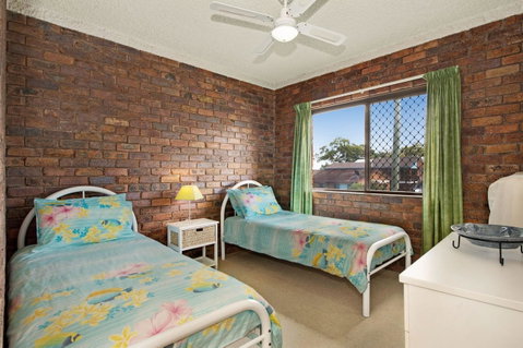 Waterviews,Pool, Wifi Its All Here !- Welsby Pde, Bongaree - Accommodation Sunshine Coast 23