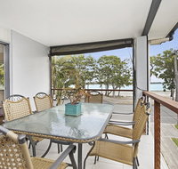 Fishing and Swimming at your doorstep - Sylvan Beach Esp Bellara - Accommodation Sunshine Coast