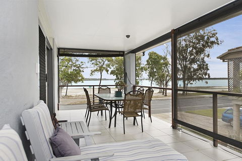 Fishing And Swimming At Your Doorstep - Sylvan Beach Esp, Bellara - Accommodation Sunshine Coast 5