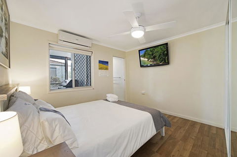 Fishing And Swimming At Your Doorstep - Sylvan Beach Esp, Bellara - Accommodation Sunshine Coast 3