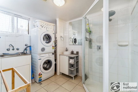 Air Conditioned Unit Stones Throw To The Waterfront. - Accommodation Sunshine Coast 17