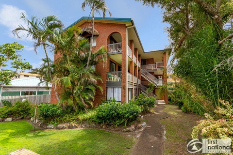 Air Conditioned Unit Stones Throw To The Waterfront. - Accommodation Sunshine Coast 4