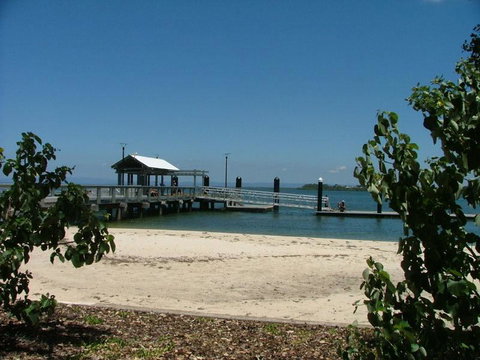 Air Conditioned Unit Stones Throw To The Waterfront. - Accommodation Sunshine Coast 6
