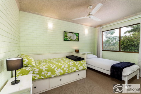 Air Conditioned Unit Stones Throw To The Waterfront. - Accommodation Sunshine Coast 14