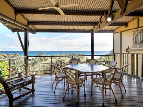 Claytons 1 By Discover Stradbroke - Accommodation Sunshine Coast 12