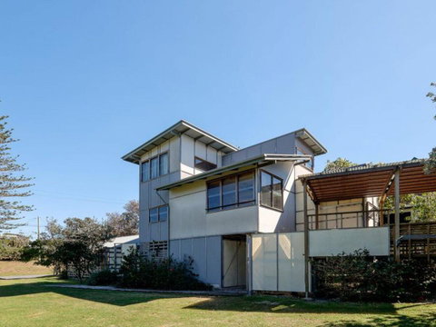 Eddies Place - Accommodation Sunshine Coast 2