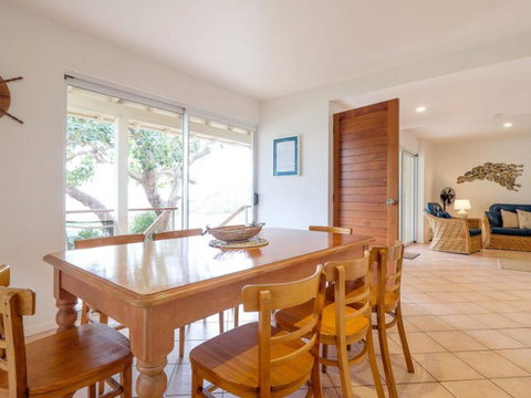 Beachies 3 - Accommodation Sunshine Coast 4