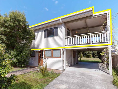 'Beach Break 1', 1/10 Lionel Street - Upstairs Unit With Aircon - Accommodation Sunshine Coast 0