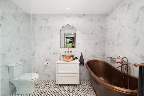 'The Coach House' At Lochiel - Accommodation Sunshine Coast 3