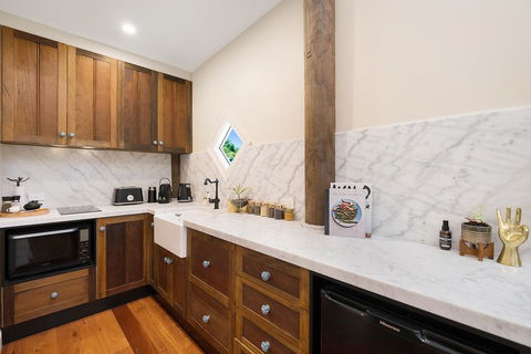 'The Coach House' At Lochiel - Accommodation Sunshine Coast 2