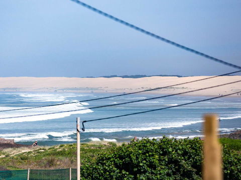 'Walk On Birubi', 1/40 Ocean Ave - Pet Friendly, WIFI, Boat Parking & Water Views - Accommodation Sunshine Coast 0