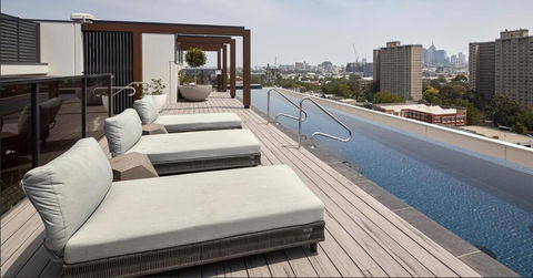 1 Bdrm Apt With Balcony, Pool, Parking & Gym - Accommodation Sunshine Coast 0