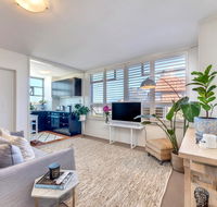 10 Barncleuth Square - Accommodation Sunshine Coast