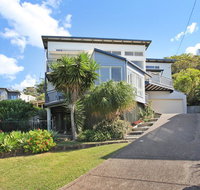 10 Barra Crescent Coolum Beach 500 BOND WIFI walking distance to beach - Accommodation Sunshine Coast