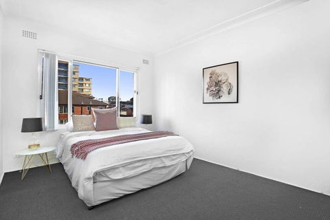 10 South Pacific 2 Bedrooms - Accommodation Sunshine Coast 2