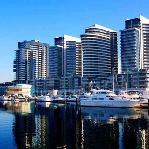 1006PR Docklands 2 Bed Free Wifi # - Accommodation Sunshine Coast 3