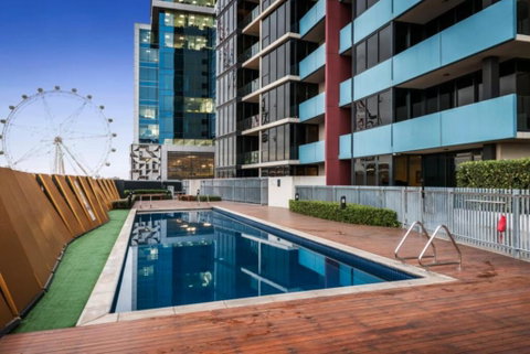 1008N Docklands 2 Bed Free Wifi # - Accommodation Sunshine Coast 0