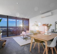 107 Light Filled Cozy Apt in the Heart of St Kilda - Accommodation Sunshine Coast