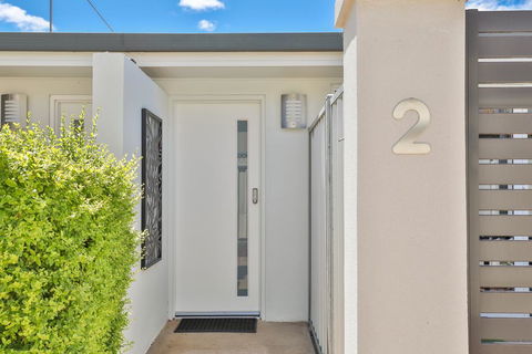 Owner Manager - Accommodation Sunshine Coast 2