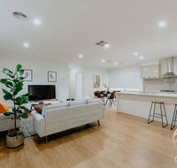 118 Refreshing 3BR Werribee Family House - Accommodation Sunshine Coast