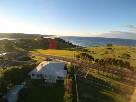 12 Bluewater Drive - Accommodation Sunshine Coast 0