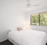 13 Orania Court Rainbow Shores - Pool sleeps 8 air conditioning fire pit