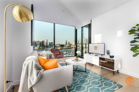 145, Premium Waterfront Suite In Docklands - Accommodation Sunshine Coast 2