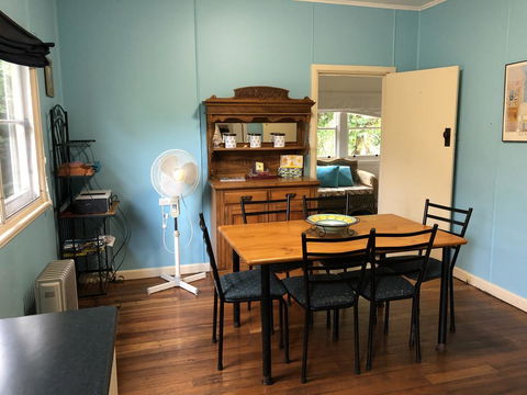 15 Clarke Street - Accommodation Sunshine Coast 3