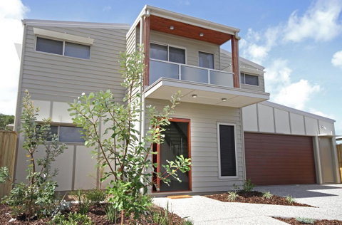 15 Wave Crescent Mount Coolum - Pet Friendly, WIFI, Foxtel, Linen Included - Accommodation Sunshine Coast 0
