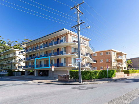 2 'Shoal Towers', 11 Shoal Bay Rd - Across The Road To Beautiful Shoal Bay Beach - Accommodation Sunshine Coast 3