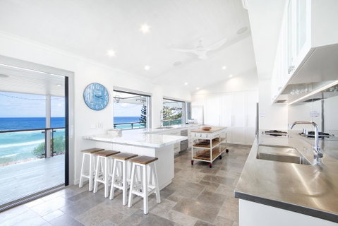 2 Arakoon Crescent - Accommodation Sunshine Coast 3