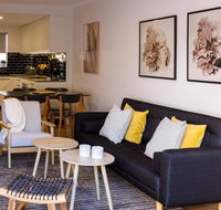 2 Bdrm Apt in Annandale with Courtyard  Parking - Accommodation Sunshine Coast