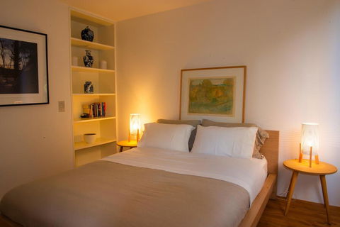 2 Bedroom Apt In Potts Point With Parking - Accommodation Sunshine Coast 1