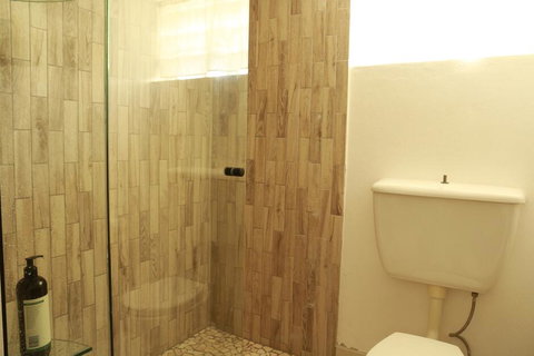 2 Bedroom Close To CBD - Accommodation Sunshine Coast 1