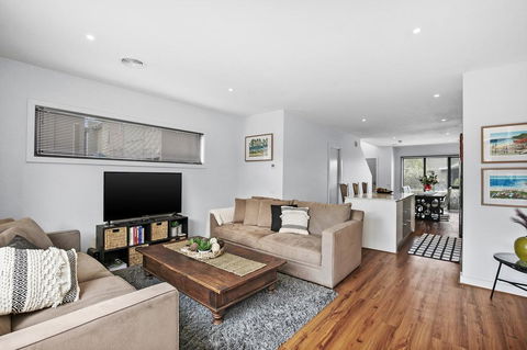 2 Bedroom Townhouse - Family & Corporate Bookings Only - Accommodation Sunshine Coast 2
