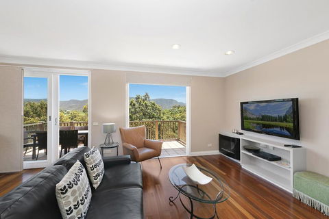 2 Bedroom Villa @ Oaks Cypress Lakes Resort - Accommodation Sunshine Coast 0